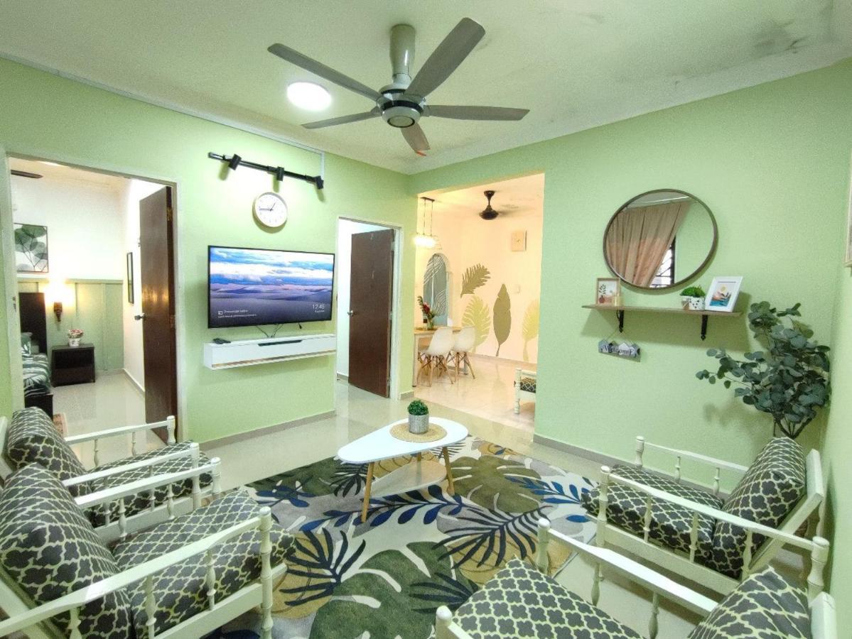 Mini Green Homestay Kulai Zewnętrze zdjęcie